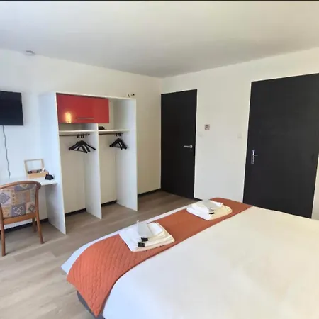 Les Poiriers - 4 Type Avec Salle De Bain Privative Gasthuis 3*